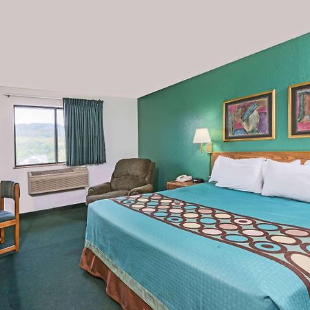 Super 8 By Wyndham New Stanton Ξενοδοχείο Εξωτερικό φωτογραφία