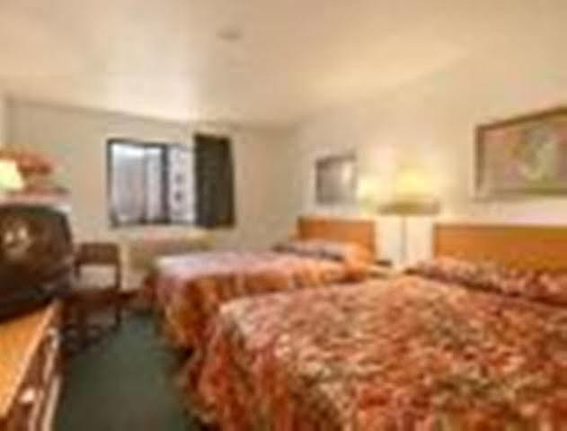Super 8 By Wyndham New Stanton Ξενοδοχείο Δωμάτιο φωτογραφία